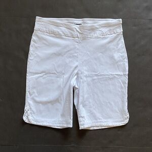 Counterparts White Women's Bermudas